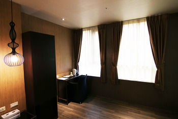 Hotel Diary Of Ximen II