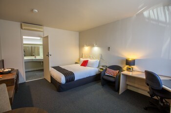 Hacienda Motel Sale