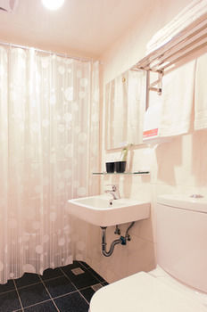 Taichung Kiwi Express Hotel - Chenggong Rd