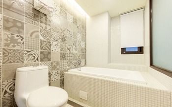 Hotel Treasury 301