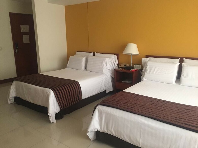 Hotel Torre De Cali Plaza