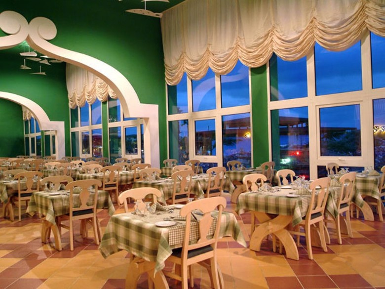 Hotel Bella Isla Resort