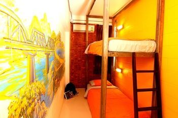 Chic Hostel
