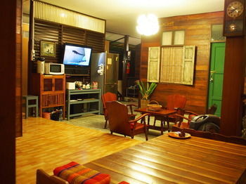 Hotel Chommuang Guest House