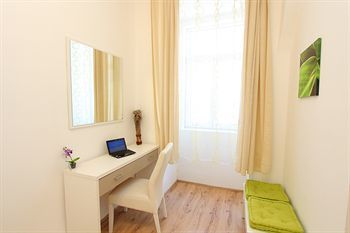 Checkvienna � Apartment Czerningasse