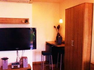 5ive Beach House Hotel