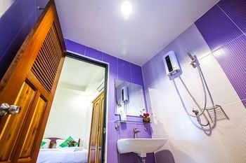 Hotel Baan Tah On The Sea