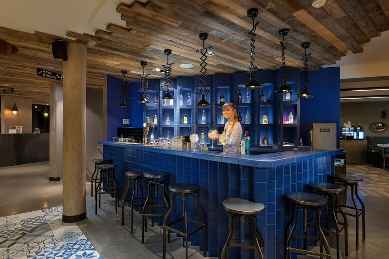 Urban Lodge Hotel