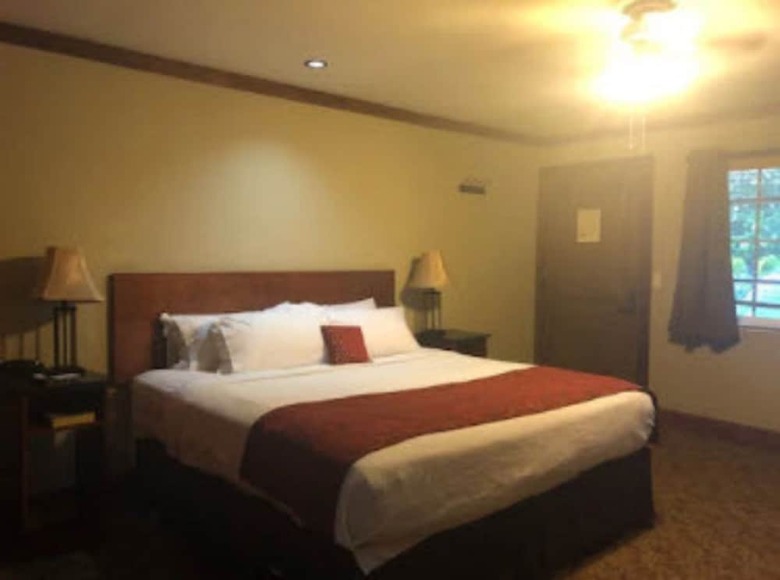 Hotel Avalon Lodge