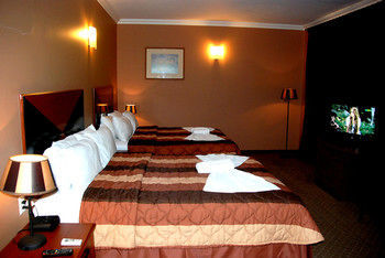 Elegance Hotel & Casino