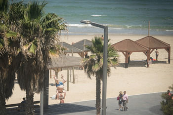 Tlv 88 Sea Hotel