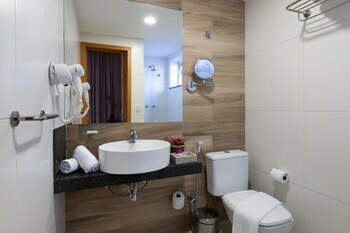 Best Western Plus Oasis Cabo Frio Hotel