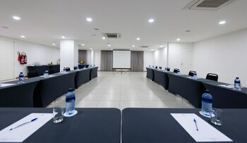 Best Western Plus Oasis Cabo Frio Hotel