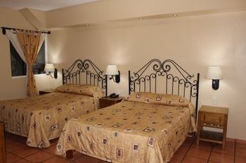 Hotel Hacienda Del Sol