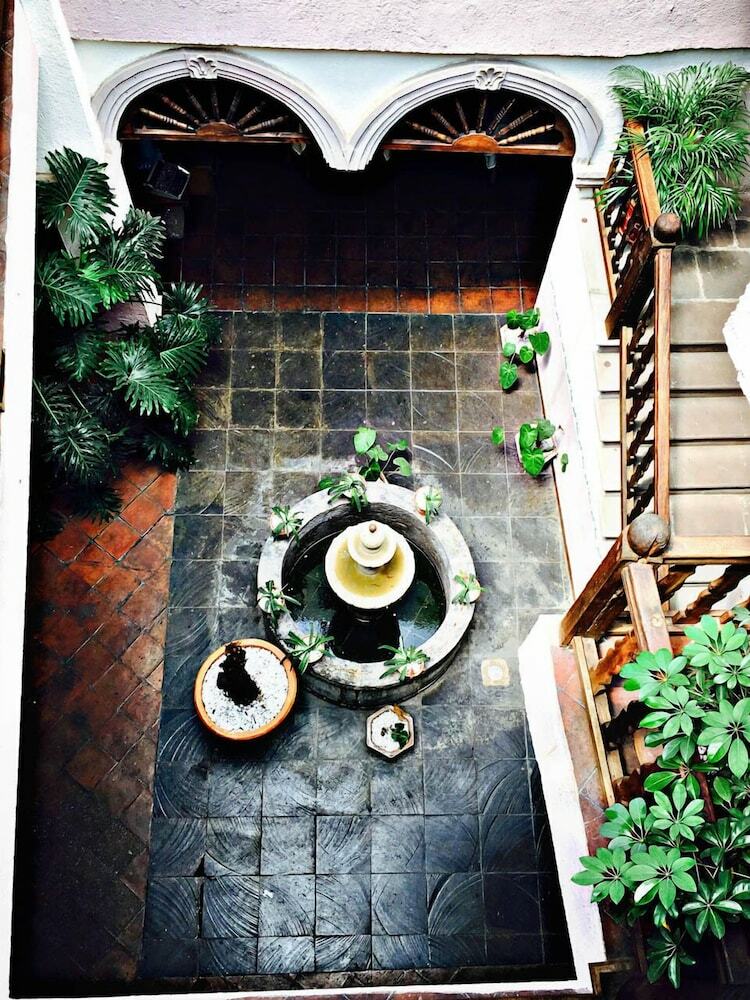 Hotel Refugio Victoria