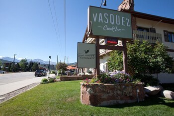 Hostal Vasquez Creek Inn