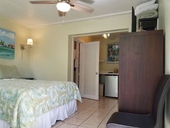 Hotel Alexander Palms Court
