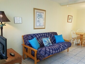 Hotel Alexander Palms Court