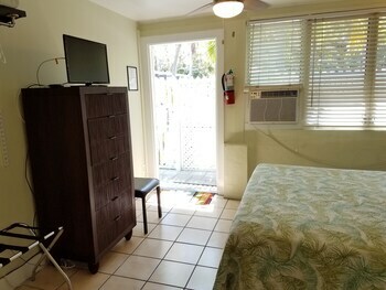 Hotel Alexander Palms Court