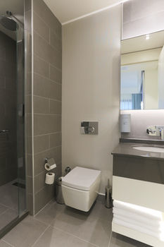 Cloud 7 Hotel