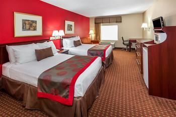 Hotel Ramada Locust Grove