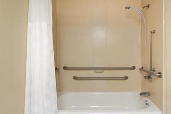 Hotel Ramada Locust Grove