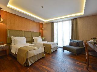 Blueway Hotel City