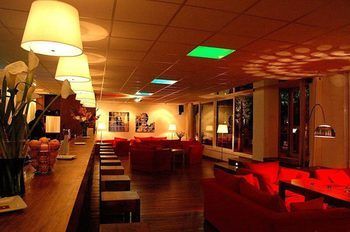 Carlton Hotel