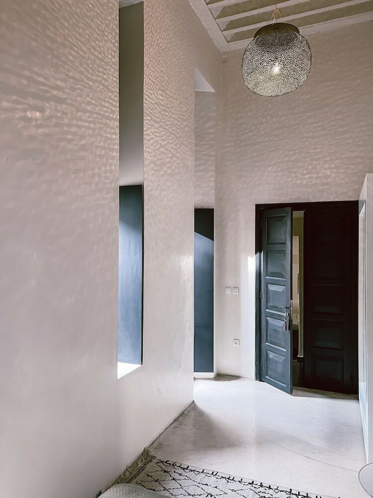 Riad K
