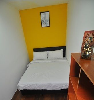 Backpacker's Stay - Hostel