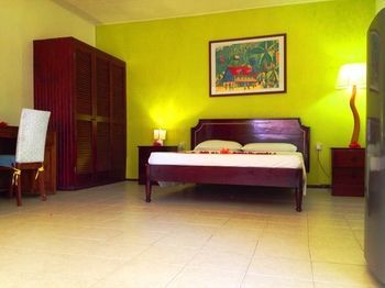 Hotel Beau Vallon Bungalows