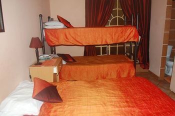 Elsje's Country Inn Hostel