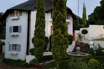 Bed & Breakfast Tweyamo Guest House