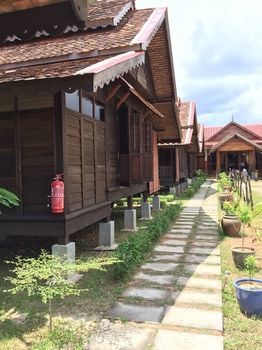 Hotel Tanabendang Banglos