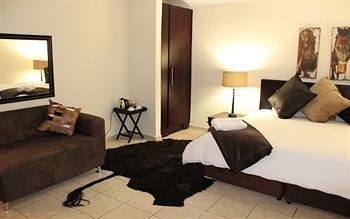 Hotel African Footprints Lodge
