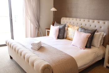 Icon Luxury Apartments
