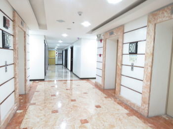 Aparthotel Bayview Designers Suites