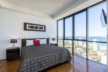Aria Apartments
