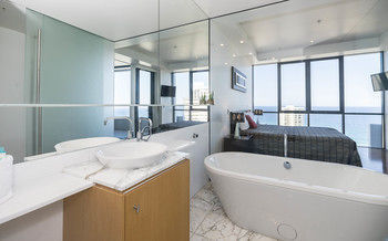 Aria Apartments