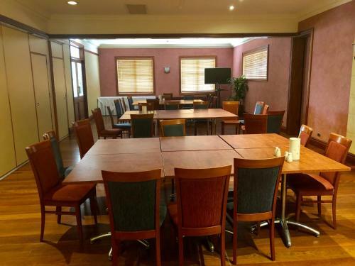 Best Western Plus All Settlers Motor Inn