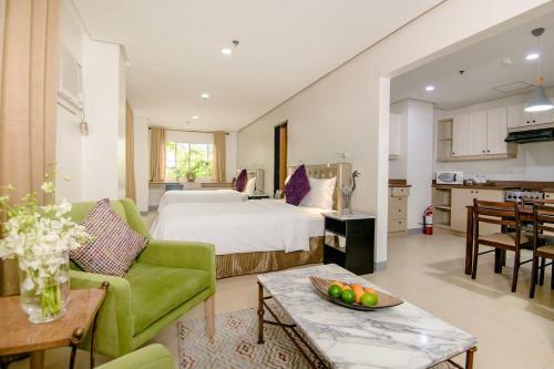 Aparthotel Sta. Barbara Suites