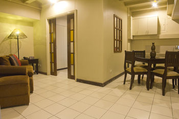 Artina Suites Hotel