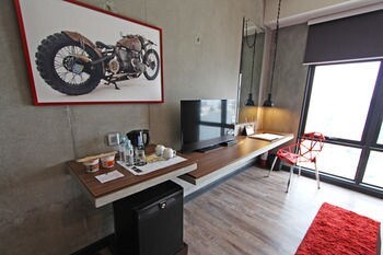 B Hotel Quezon City