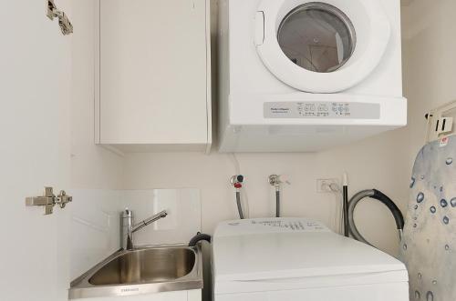 Wyndel Apartments - Sergeants Lane
