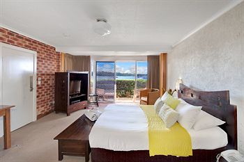 Motel Bay Breeze Boutique Accommodation