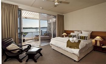 Motel Bay Breeze Boutique Accommodation