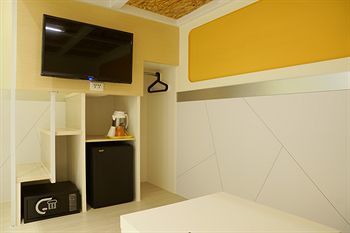 Colormix Hotel & Hostel