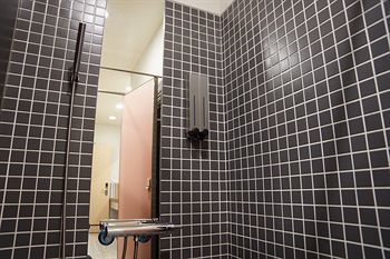 Colormix Hotel & Hostel