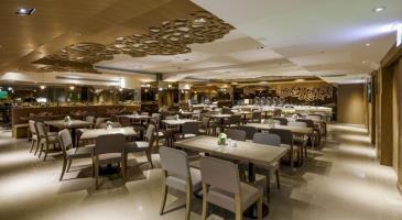Green World Station Hotel