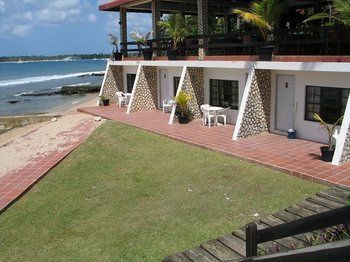 Hotel Sandy Point Village